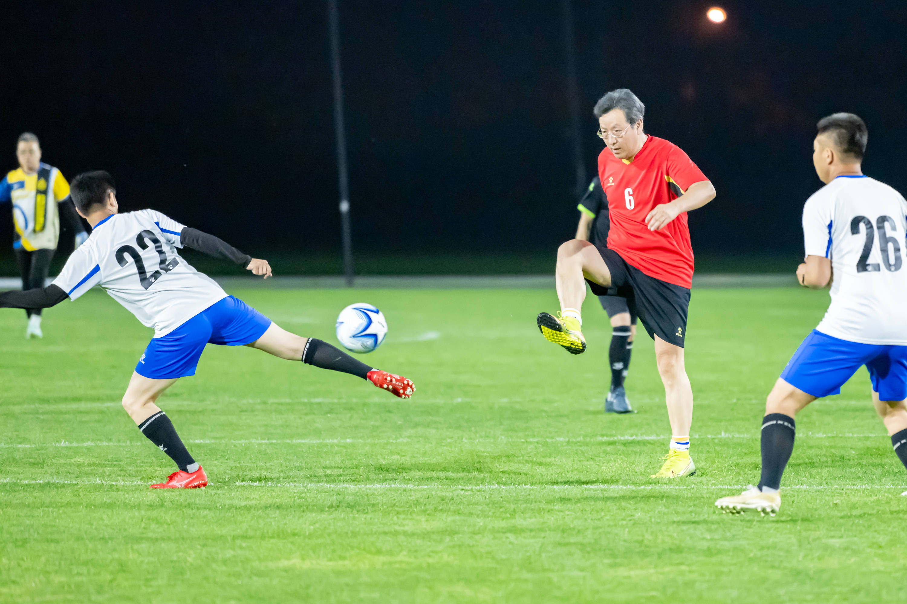 也会因为亲 也会因为亲