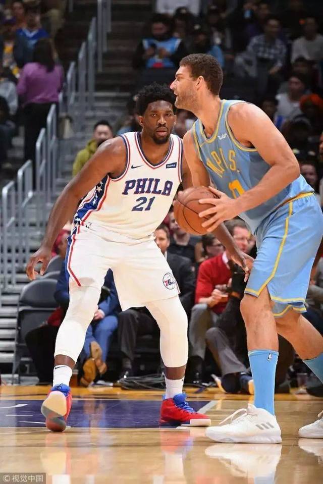 首席跟队：麦肯尼无缘出战拉齐奥；库普梅纳斯不确定能踢国米