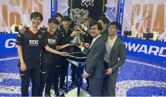 逆足边锋拉 逆足边锋拉