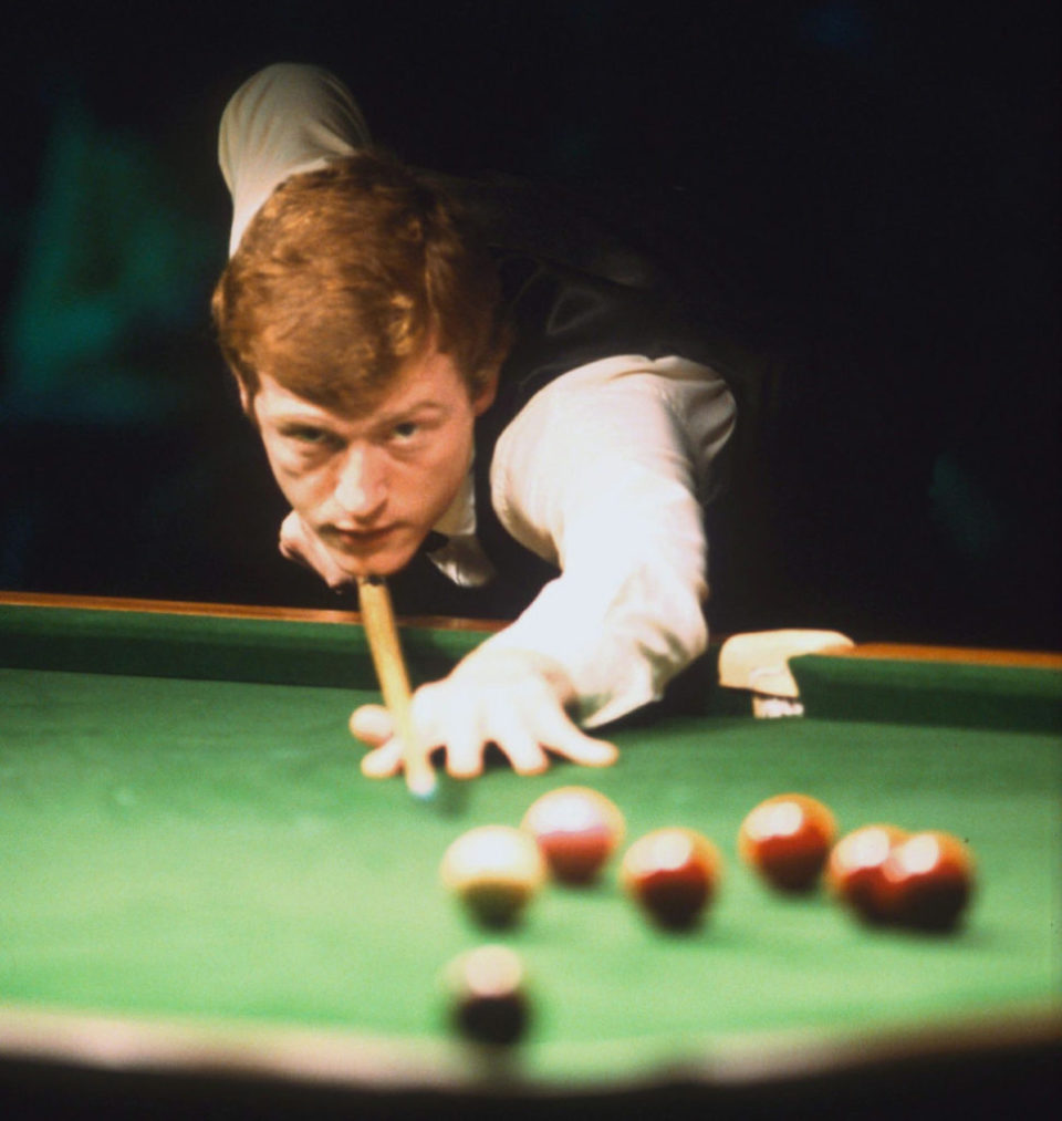 一个现实考 一个现实考